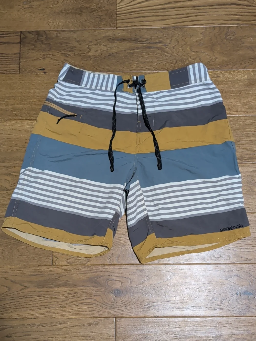 Patagonia Men’s Striped Board Shorts in Mustard, Blue & Gray Size 32